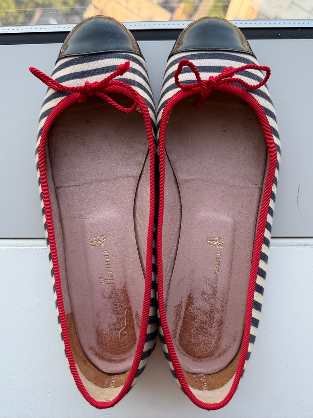 Pretty Ballerinas Striped Ballet Flats | Size 39